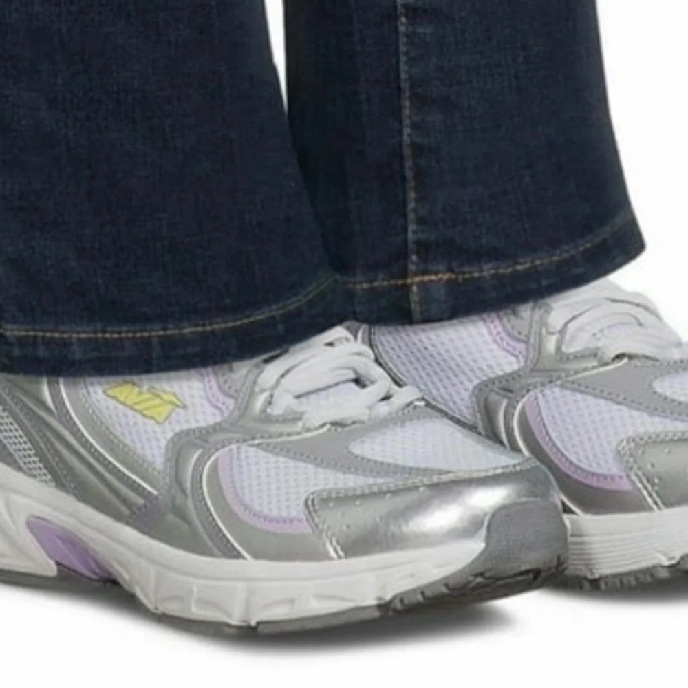 Sneakers - Picture 2 of 2